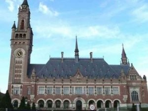 Rusiya Ukrayna şirkətlərinə Krıma görə kompensasiya ödəyəcək