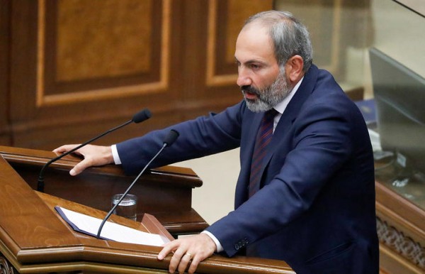 Paşinyan Əcəmoğlunu ölkəyə dəvət etdi
