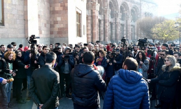 İrəvanda etiraz aksiyası keçirilir