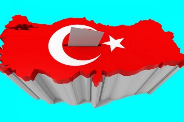 Türkiyədə prezident seçkilərində bülletenlərin 82 faizi hesablanıb, Ərdoğan liderdir