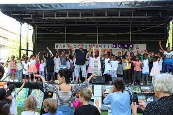 Azərbaycanlılar Osloda festival keçirdi - Foto