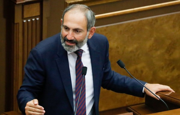 “Paşinyan pis vəziyyətdə qaldı…” – Baş nazirin qəribə addımının pərdəarxası