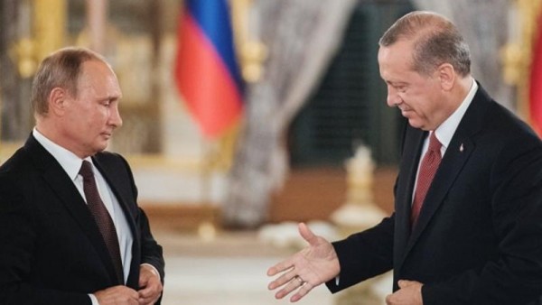 Ərdoğanla Putinin zarafatlaşdığı anların GÖRÜNTÜSÜ YAYILDI