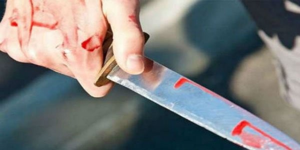 Azərbaycanda şöbə rəisi iş otağında bıçaqlandı