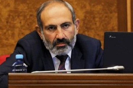 Paşinyan arvadının bərbərini özünə köməkçi təyin etdi