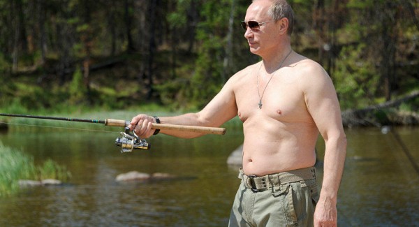 Putin tayqada istirahət etdi, sonra Formula-1-i izlədi