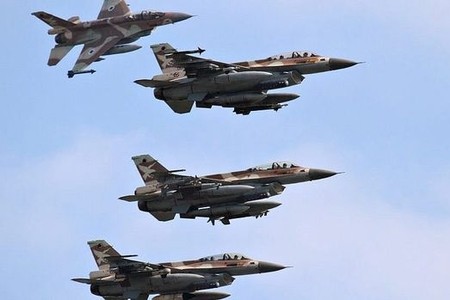 İsrail qırıcıları Suriyanın S-300 kompleksini yoxladılar