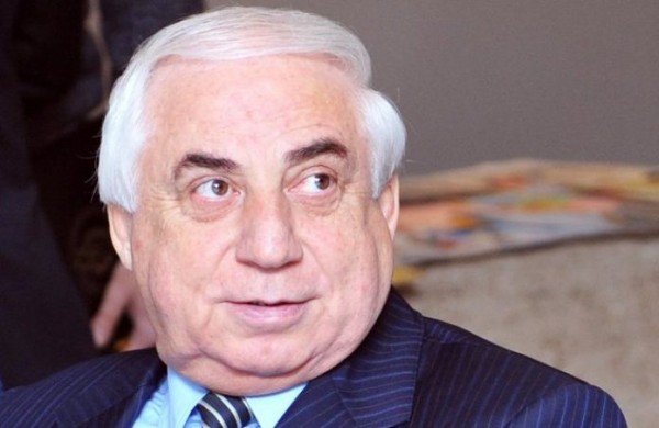 Hadi Rəcəbli doğumun azalmasından NARAHATDIR
