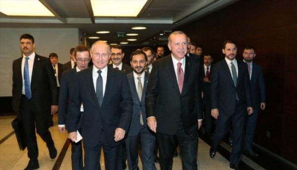 Ərdoğan və Putinin saat yarımlıq təkbətək görüşü