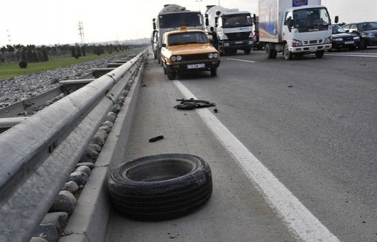 Bakıda “Kamaz” “Chevrolet”lə toqquşub - Ölən var