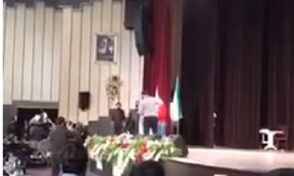 “Niyə Xameneyi gəlib…” - Azərbaycanlı tələbədən cəsarətli çıxış/Video