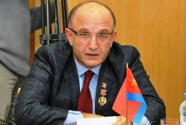 “Putinin Paşinyanı təbrik etməməsinin bircə izahı var” – Kommunist Partiyası