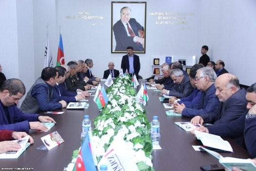 Qarabağ qazisi Etimad Əsədovdan bəhs edən “Birinci...” adlı kitabın təqdimatı keçirilib - FOTOLAR, VİDEO