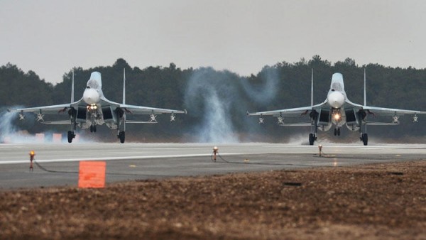 Putin dünyaya meydan oxudu - Krımda yeni aviabaza