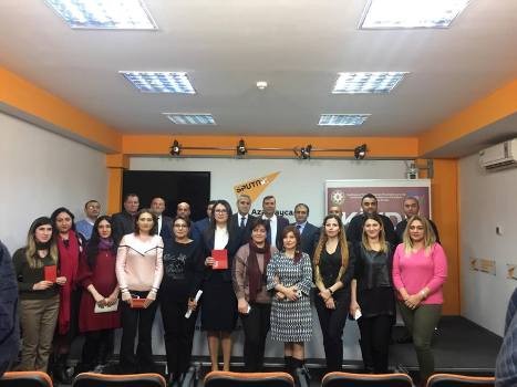 Azərbaycan jurnalistlərinə  “Beynəlxalq media vəsiqəsi”  verildi