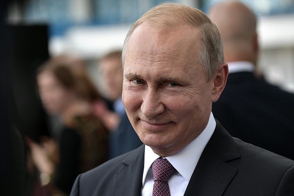 Putin Ukrayna və Gürcüstan prezidentlərini saymadı