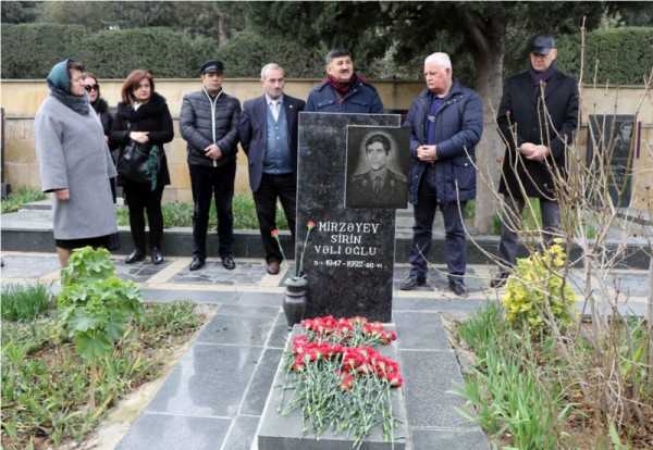 Qəhrəmanlıq abidəsi - Polkovnik-leytenant Şirin Mirzəyev anıldı