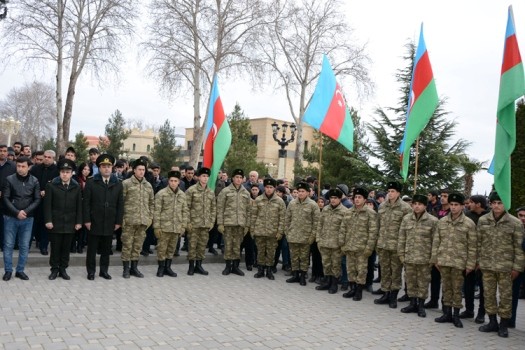 Gənclər hərbi xidmətə böyük ruh yüksəkliyi ilə yola düşürlər - FOTO