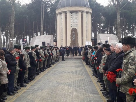 Azərbaycan Ordusunda 20 Yanvar şəhidlərinin xatirəsi anılıb