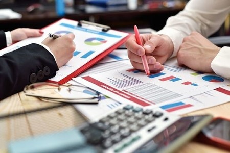 “Qaçqınkom”un bir neçə müəssisəsi ləğv edildi