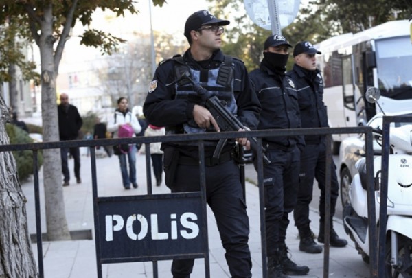 Türkiyədə əməliyyat: 394 nəfər saxlanılıb