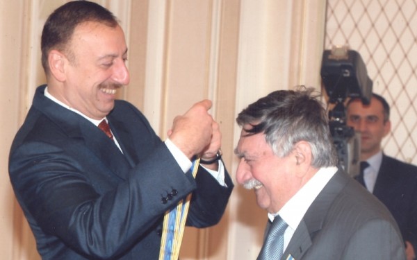 Qabilin oğlu: “Qoy bu məsələyə Yazıçılar Birliyi münasibət bildirsin!” - “Poet Qabil” QALMAQALI