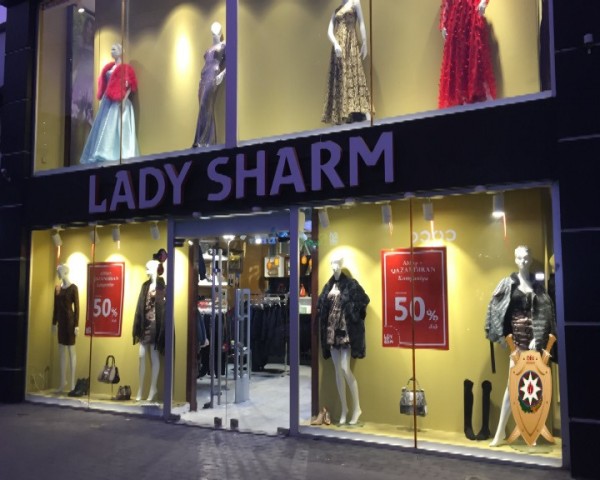 Polis “Lady Sharm” mağazalar şəbəkəsində xüsusi əməliyyat keçirib, tutulanlar var - VİDEO