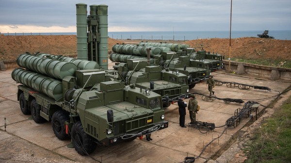 Rusiya "S-400"ləri payıza qədər Türkiyəyə çatdırmaq niyyətindədir