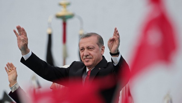 Şəmistan Əlizamanlının ifa etdiyi mahnı AKP-nin seçki musiqisi oldu - Ərdoğanın seçimi