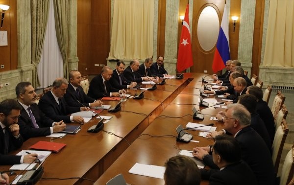 Ərdoğan Putinin üzünə dedi: YPG Minbiçdən çıxacaq
