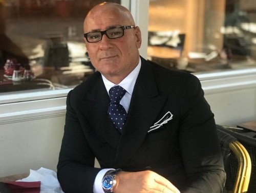 Fuad Abbasovun müdafiəsi kampaniyası başladı - Milyarderdən cangüdən və zirehli avtomobil təklifi