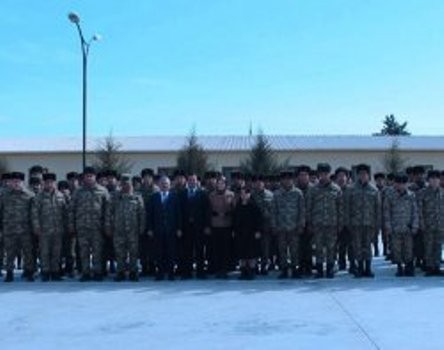 “Yeni Üfüq” cəbhədə əsgərləri ziyarət etdi