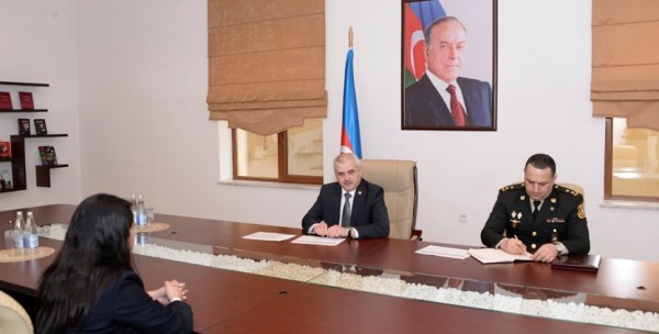 Arzu Rəhimov Göyçayda vətəndaşları qəbul edib