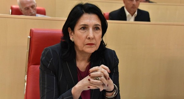 Ermənilərdən Gürcüstan prezidentinə qarşı təxribat