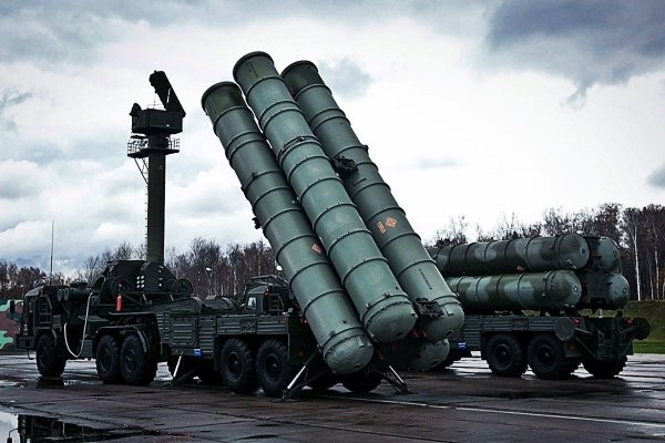 Ərdoğan: “Rusiyadan S-400 raketlərini almaqdan vaz keçən deyilik”