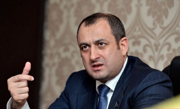 Adil Əliyev: “Onu deyənin şərəfi sual altındadır”
