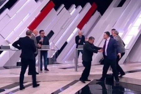Vladimir Solovyov Qarabağda döyüşmüş ermənini studiyadan qovdu