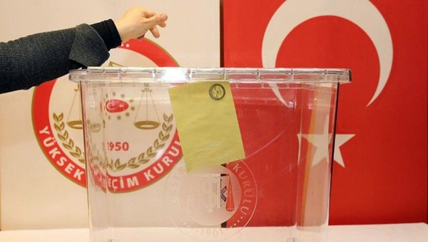 İstanbulda AKP,  Ankara, İzmir, Antalyada CHP LİDERDİR