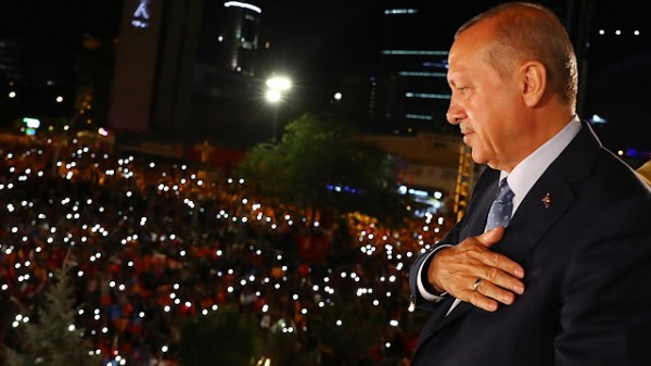Ərdoğanın partiyası seçkilərin nəticələri ilə bağlı mitinq keçirəcək