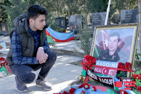 Aprel şəhidi polkovnik-leytenant Raquf Orucovun oğlu Heydər Əliyev Fondunda işə qəbul olunub