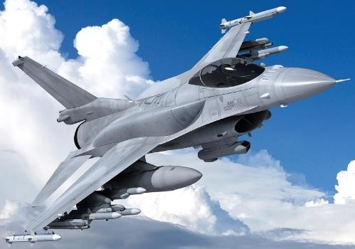 İraq ABŞ-dan 6 F-16 aldı