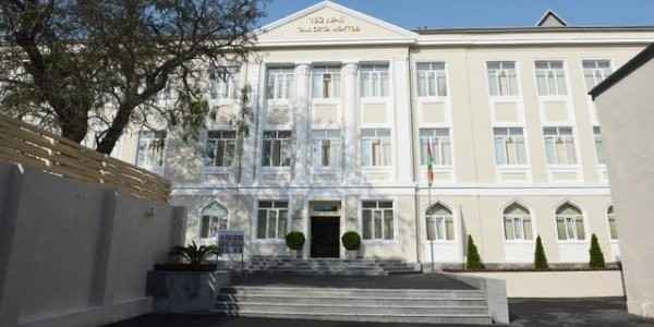 Elinanın intiharına görə 3 nəfər işdən çıxarıldı