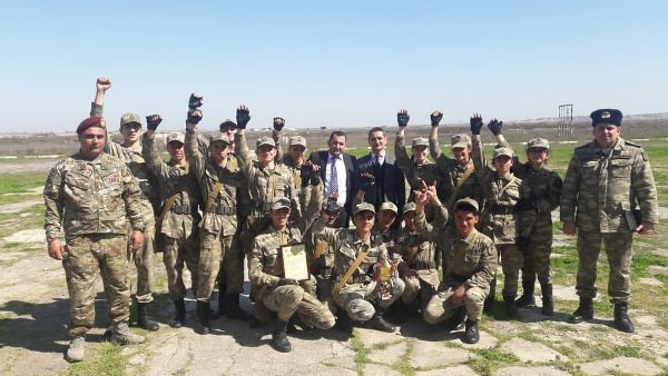 Şəhid adını daşıyan məktəbin "Canavarlar"ı yenə birinci olmaq istəyir - FOTOLAR