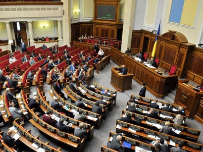 Ukrayna rus dilindən rəsmən imtina etdi - Qanun