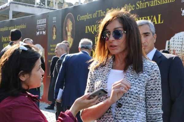 Mehriban Əliyeva: "Qala divarlarını heç nə bağlamamalıdır" (VİDEO)