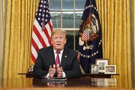 Donald Tramp Kaliforniyadakı atışmanı şərh edib