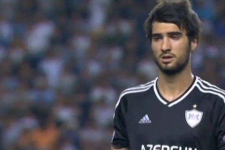 Mahir soyadından rəsmən imtina etdi