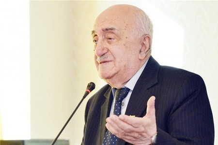 Xoşbəxt Yusifzadəyə Heydər Əliyev Mükafatı verilib - SƏRƏNCAM