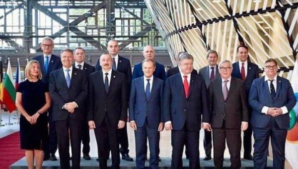 Əliyevin də olduğu şəkil: Paşinyan yoxa çıxdı – Foto
