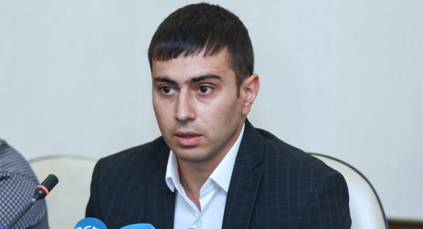 Dilqəm Əsgərovun oğlundan Şəmkirin icra başçısına İTTİHAM